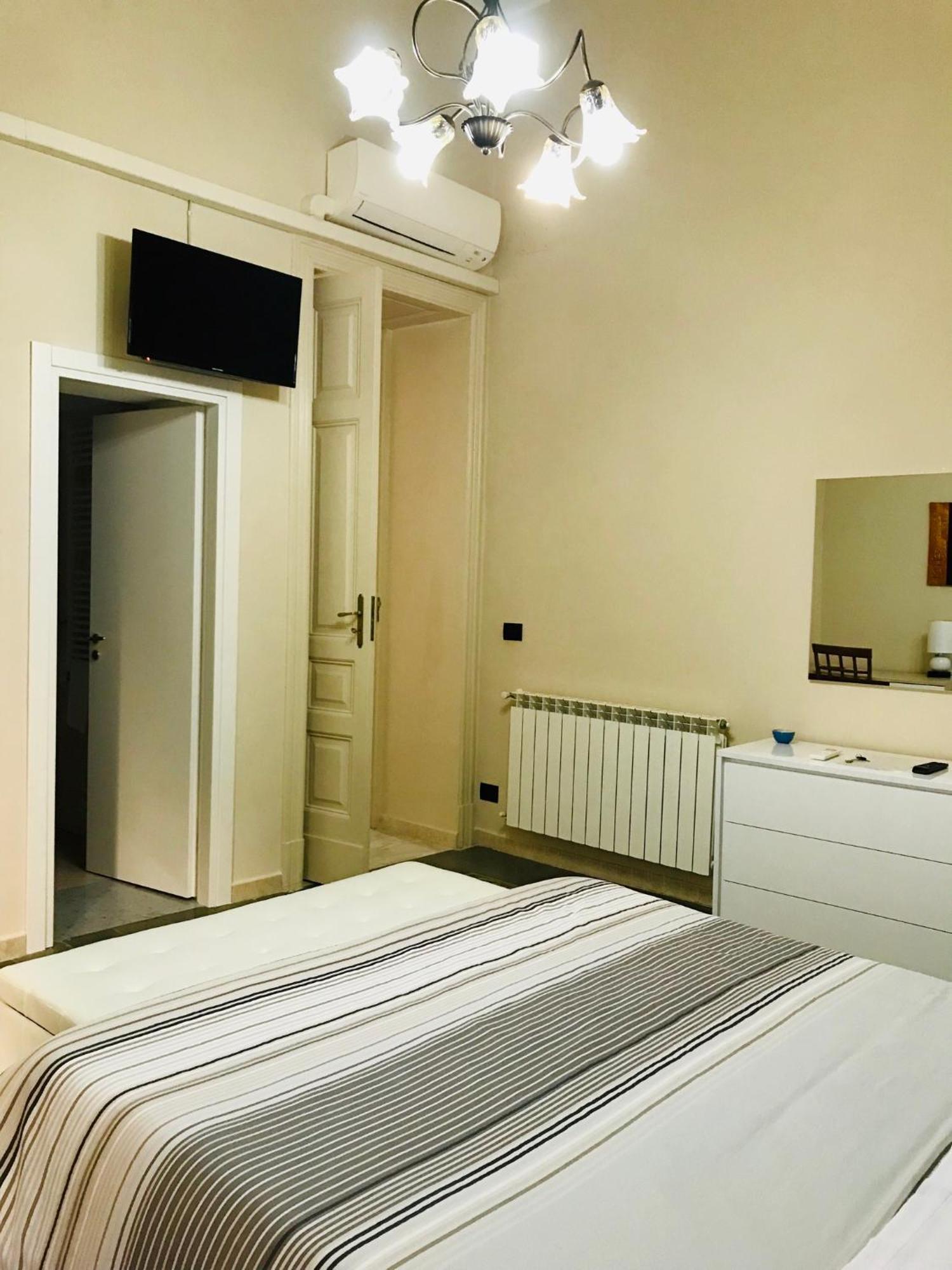 B&B Villa Roma เปียซซา อาร์เมรีนา ภายนอก รูปภาพ