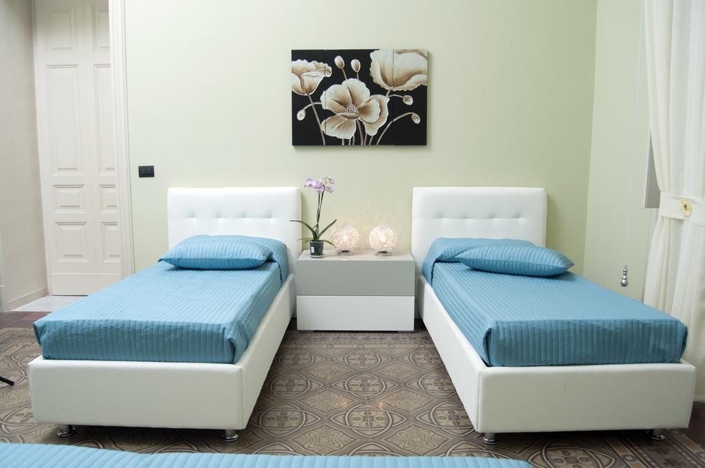 B&B Villa Roma เปียซซา อาร์เมรีนา ภายนอก รูปภาพ