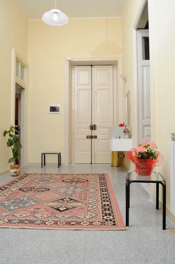 B&B Villa Roma เปียซซา อาร์เมรีนา ภายนอก รูปภาพ